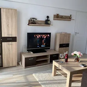 rezervați aici